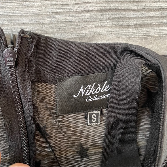 ⭐️ BLACK STAR DRESS - Picture 4 of 4